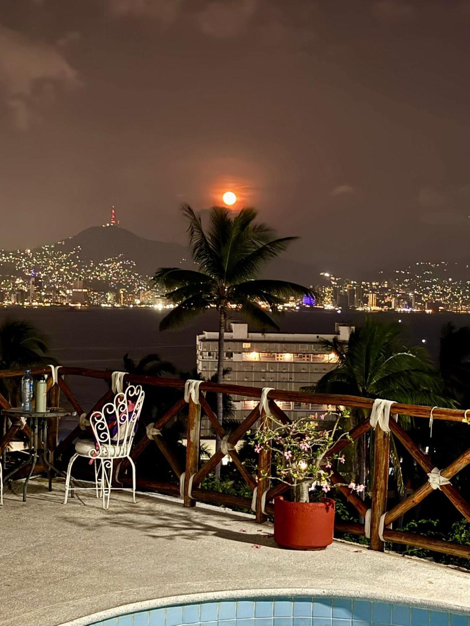 Casa Breizh Hotel Acapulco Exterior photo