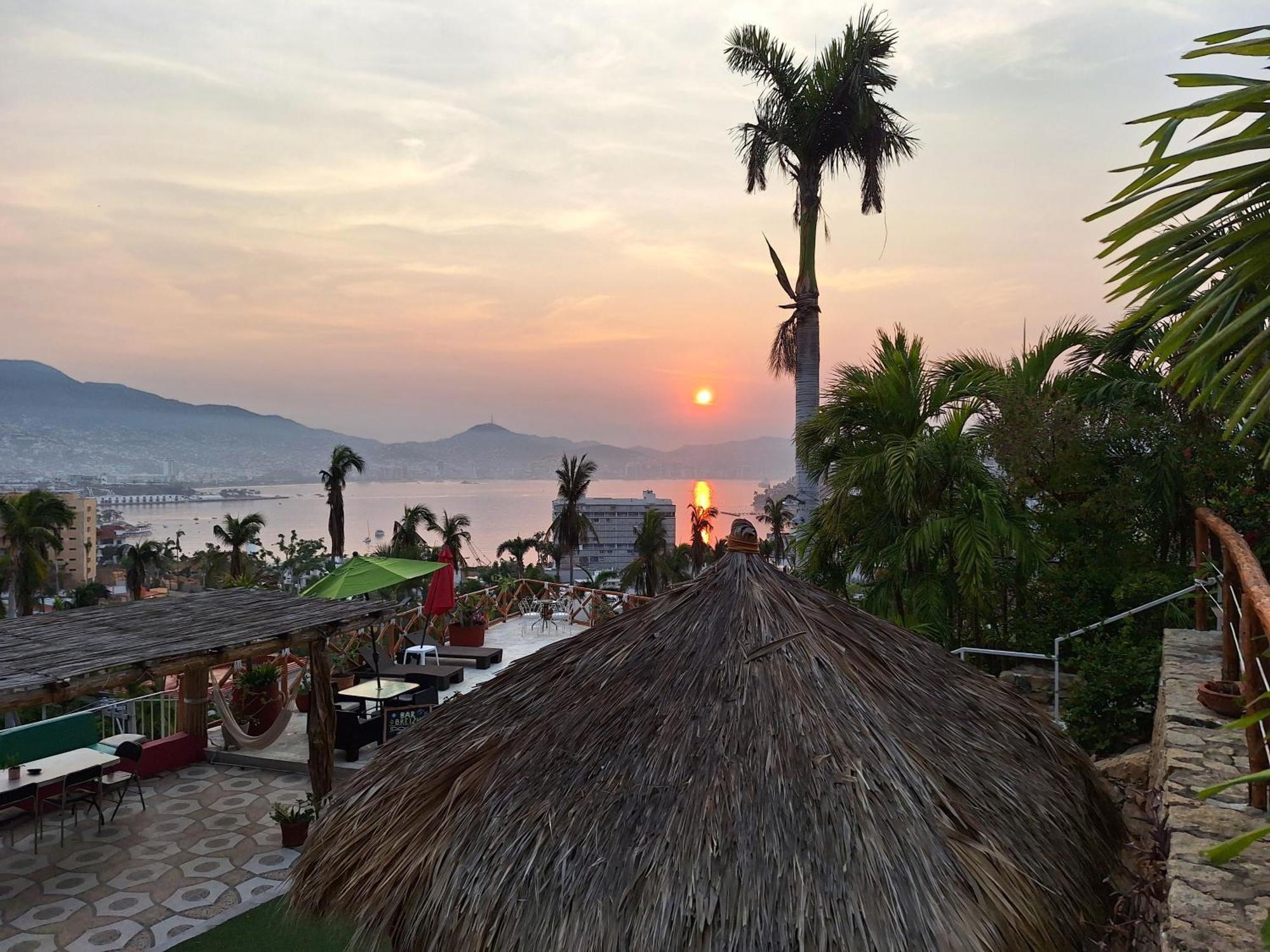 Casa Breizh Hotel Acapulco Exterior photo