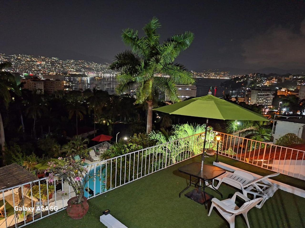 Casa Breizh Hotel Acapulco Exterior photo