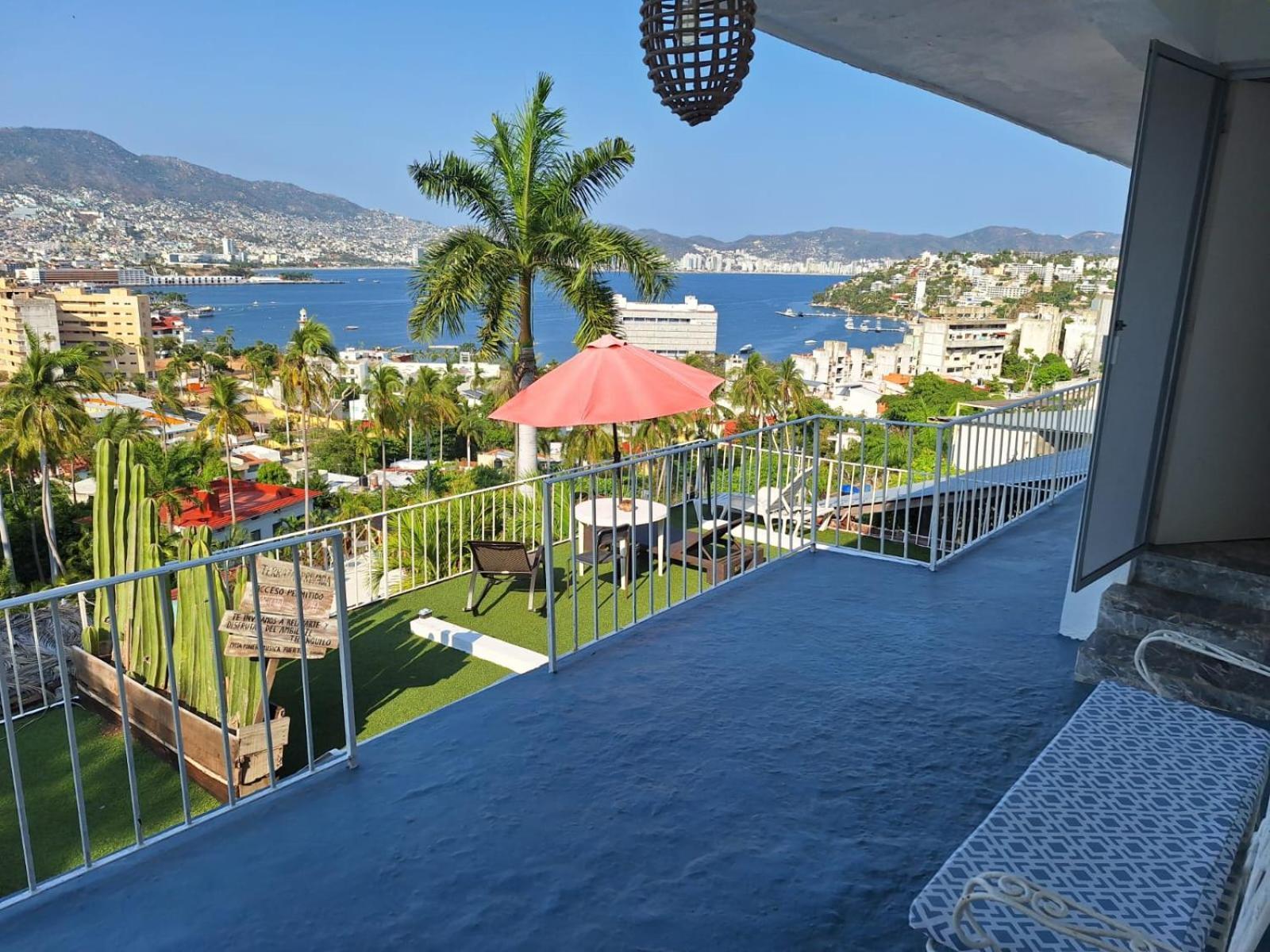 Casa Breizh Hotel Acapulco Exterior photo
